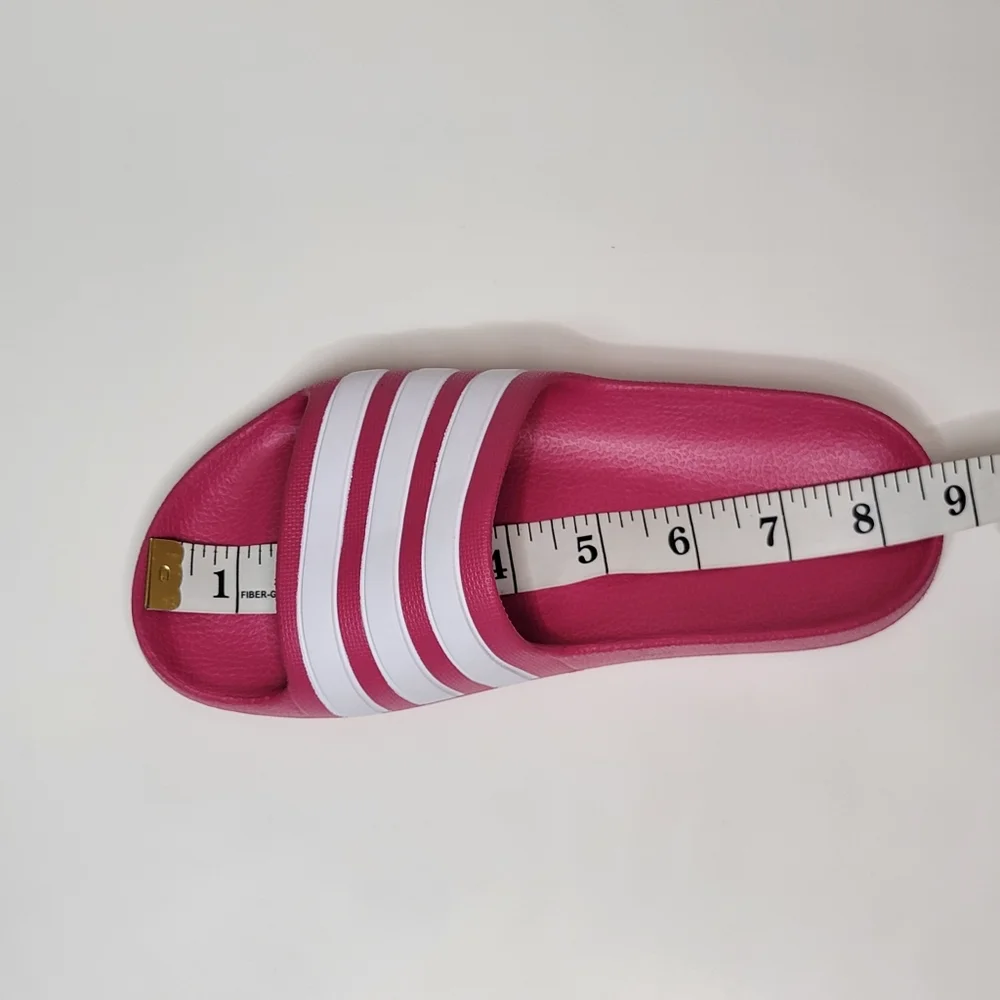 Adidas | Adilette Aqua K Pink slides girls Size 1K